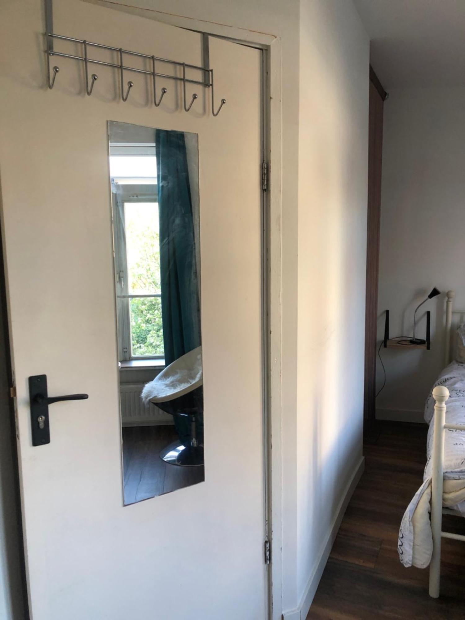 Back-Stage Bed & Breakfast Nijmegen Bagian luar foto